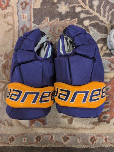 Bauer Vapor Team Gloves 14" (Used)