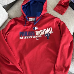 Men’s Philadelphia Phillies Majestic Hoodie Size Large