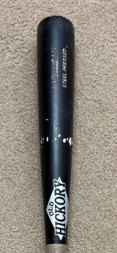 Old Hickory Bat (-3) 28.5 oz 31.5" (Used)