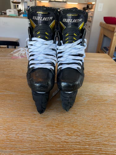 2020 Bauer Supreme Ultrasonic Hockey Skates Regular Width 8.5 (Used)