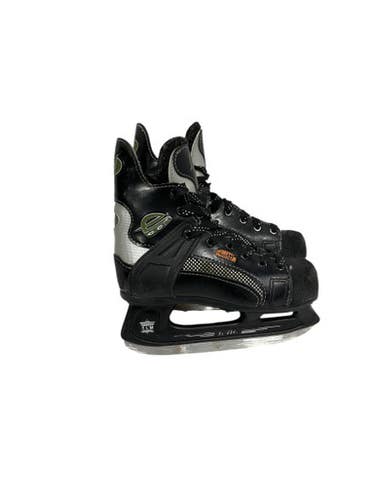 Used CCM EDGE 4.1 Youth Hockey Skate Youth 10.5 11847-S000032447