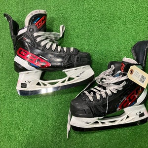 Junior CCM JetSpeed FT680 Hockey Skates Size 3.5 (Used)