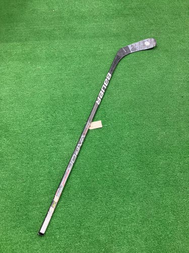 Youth Bauer Vapor Hyperlite Hockey Stick Right Handed P92 20 Flex