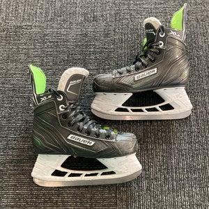 Used Junior Bauer XLS Hockey Skates Size 2