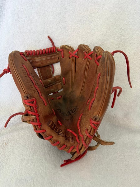 2024 Wilson A2000 1787 RH Infield Baseball Glove 11.75" (Used)