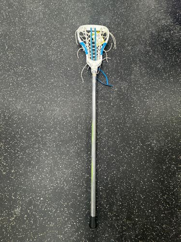 Used DeBeer MOXIE 29 IN SHAFT Wmn Atk/Mid Complete Stick White 11849-S000036059