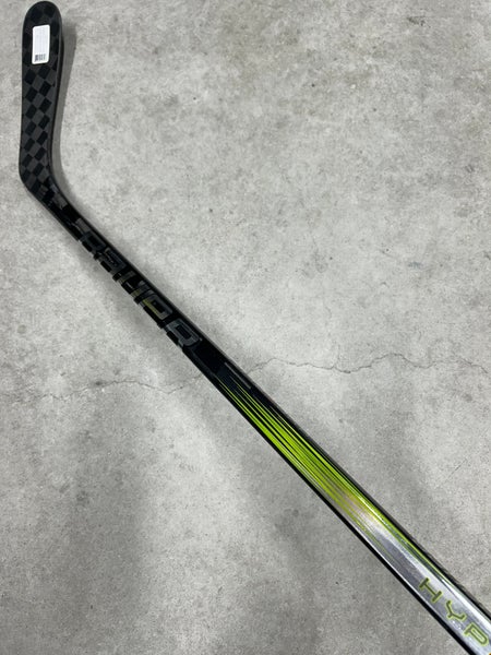 50 Flex P92 Junior Bauer Vapor Hyperlite2 Right Hand Hockey Stick (New)