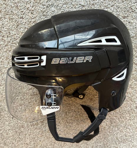 Like New - Bauer Re-Akt 100 Helmet w/ Bauer Pro Half Shield (Sz. M)