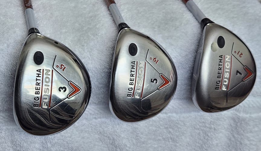 Ladie's Callaway Big Bertha Fusion Wood Set (3, 5 & 7 woods; 3 clubs) RH; Graphite Shafts