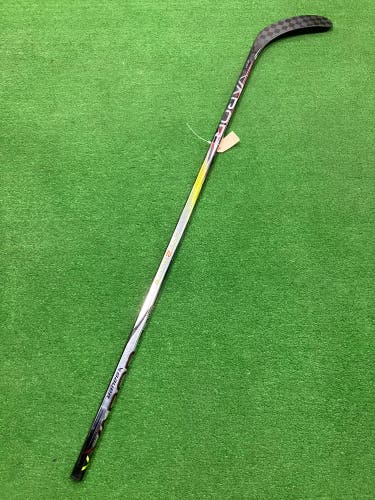 Senior Bauer Vapor Hyperlite 2 Hockey Stick Left Hand P92 77 Flex (Used)