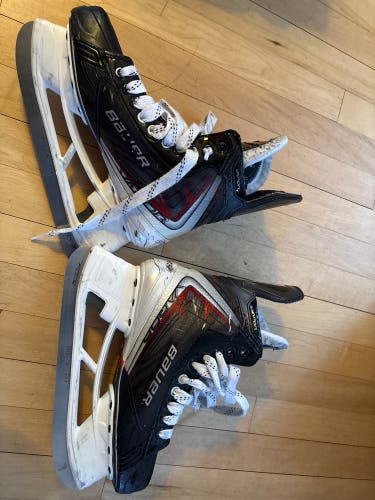 2025 Bauer Vapor Fly40 Hockey Skates 7.5 (Used)