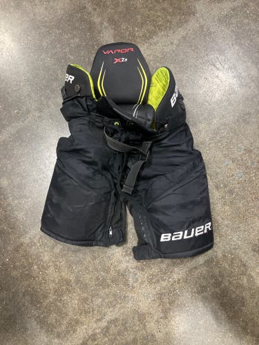 Black Junior Small Bauer Vapor X2.9 Hockey Pants (Used)
