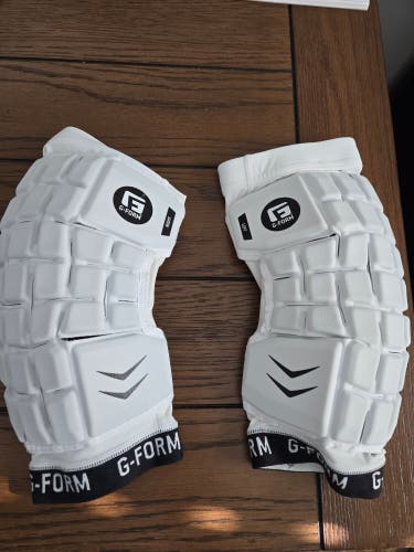 Lacrosse Arm Pads - G-Form Unhinged - Large