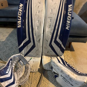 35" Vaughn Ventus SLR2 Pro Goalie Leg Pads (Used)