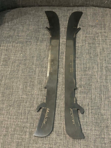 Brand New Pro Stock Bauer Fly Ti Hockey Steel Runners Size: 280 XL