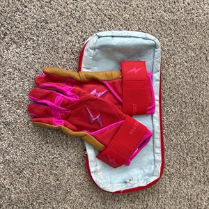 Medium Batting Gloves (New)