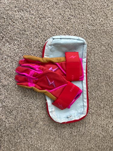 Medium Batting Gloves (New)