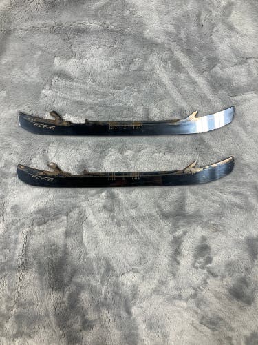 Bauer Fly-Ti Holders, Runners, & Replacement Steel Blades 263 mm (Used)