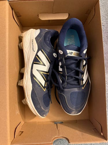 Blue Men's Size M 7.0 (W 8.0) New Balance 3000v7 (Used)