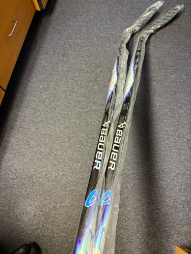 Senior Bauer Vapor Flylite Right Handed Hockey Stick P92 77 Flex (New)