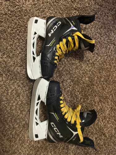 2024 CCM Tacks XF 80 Hockey Skates Regular Width 8 (Used)