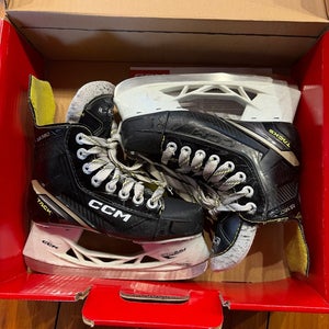 2022 CCM AS-560 Hockey Skates Size 1 (Used)