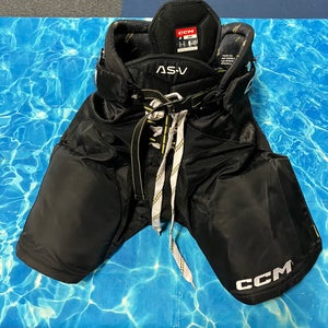 Junior Large CCM Tacks AS-V Hockey Pants (Used)