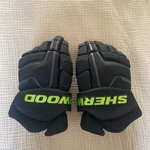 Sher-Wood Code Encrypt Pro Gloves 14" Pro Stock (Used)