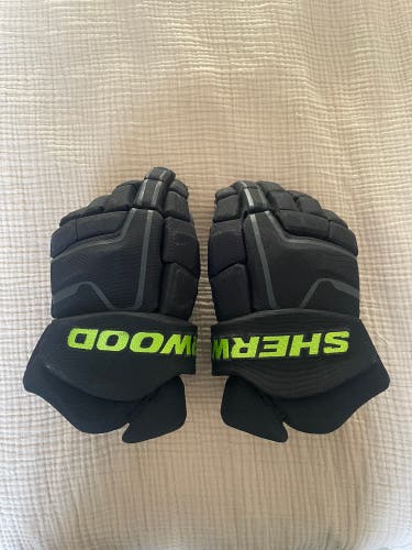Sher-Wood Code Encrypt Pro Gloves 14" Pro Stock (Used)