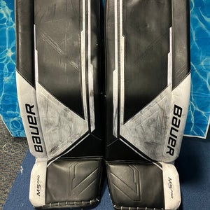 34" Senior Bauer Supreme M5 Pro Goalie Leg Pads (Used)