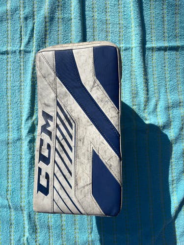 Used CCM Axis 1.5 Regular Blocker