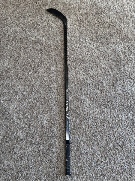 Senior Warrior Alpha DX Pro Right Handed Hockey Stick 95 Flex Pro Stock (Used)
