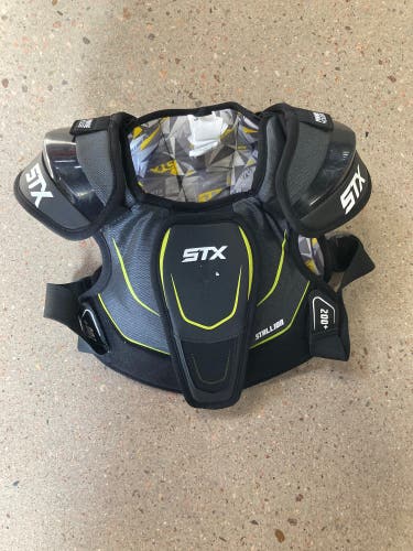 Medium Youth STX Stallion 200+ Shoulder Pads (Used)
