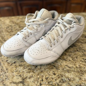 Men's Size 13.0 (W 14.0) Air Jordan Low Top Molded Cleats (Used)