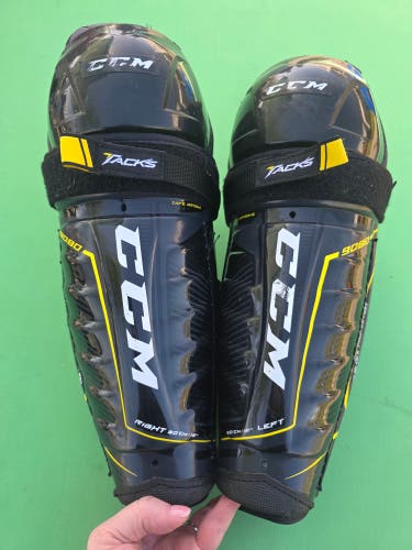 Junior CCM Tacks 9080 Shin Pads 12"