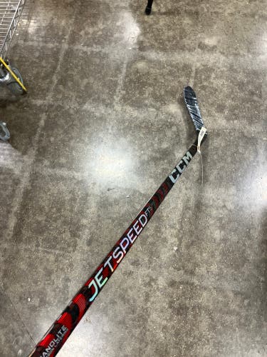 Youth CCM JetSpeed FT5 Pro Hockey Stick Left Hand P28 30 Flex (Used)