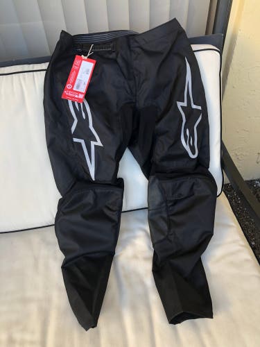 Racing Alpine stars Set of gear