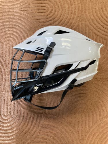 White Adult Cascade S Helmet (Used)
