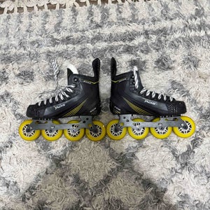 2022 CCM Tacks 352 Hockey Skates Regular Width Size 3 (Used)