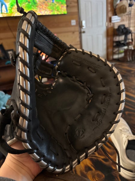 Mizuno MVP Prime RH First Base Baseball Glove 12.5" (Used)