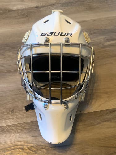 Senior Medium 2025 Bauer 940 Goalie Mask (Used)
