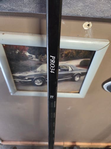 Senior Redline Right Handed Hockey Stick 77 Flex Pro Stock