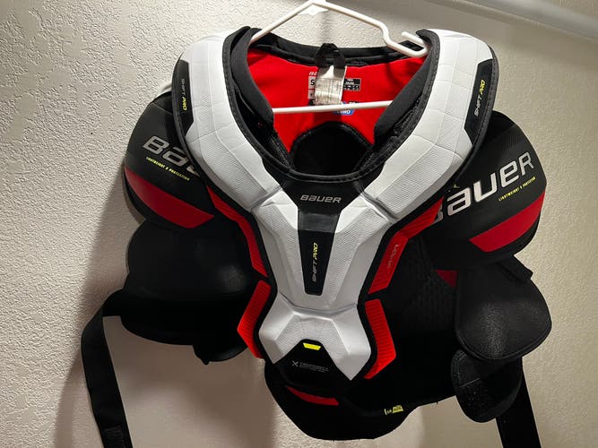 XLarge Senior Bauer Vapor Shift Pro Shoulder Pads (New)