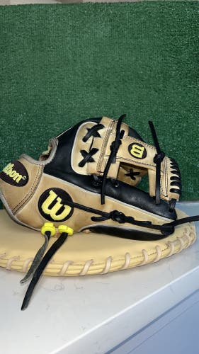 Wilson A2000 RH Infield Baseball Glove 11.5" (Used)