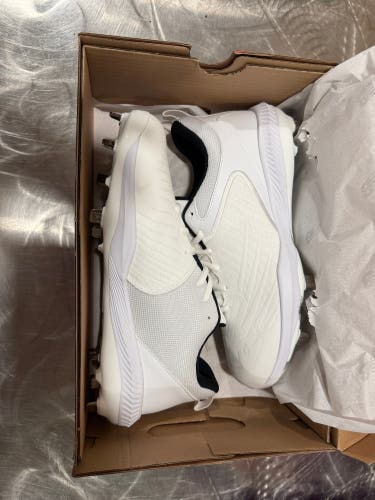 White Men's Size M 10.0 (W 11.0) Adult New Balance Low Top Metal (New)