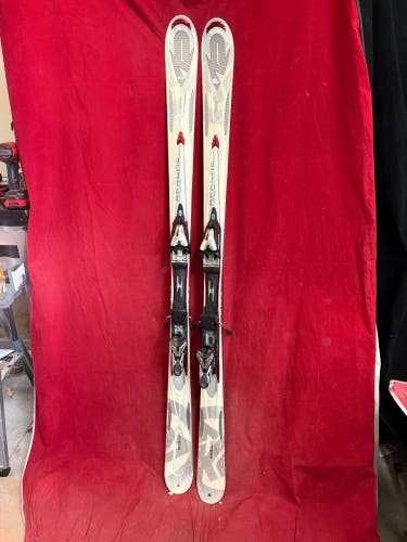 Skis: K2 Apache Recon skis,167cm. Bindings: Marker MOD 12.0 bindings. Binding Range: 292-343mm