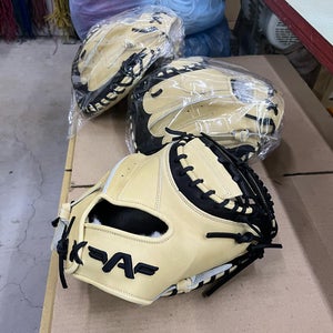 RH Catcher's Glove 33" (New)