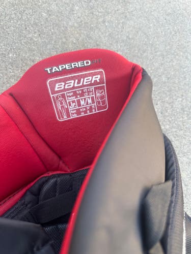 Junior Medium Bauer Vapor X80 Hockey Pants (Used)
