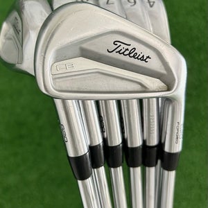 Titleist 620 CB Forged Iron Set 4-P / Project X LZ 6.0 Stiff