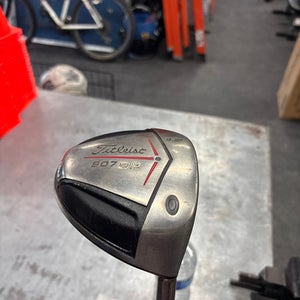 Used Titleist 907 D2 Mens Driver RH 9.5 Degree 11337-S000477900
